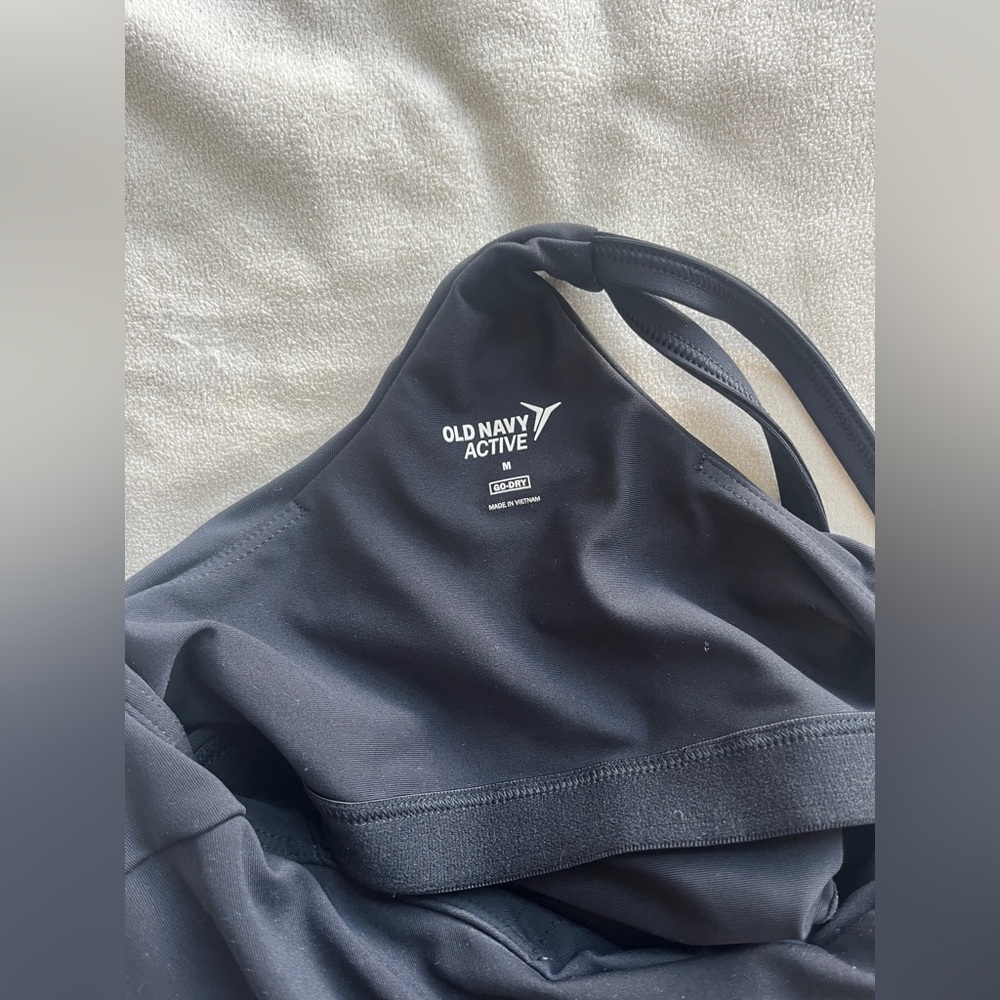 Old Navy Black Women's Crop Top - Picture 3 of 3